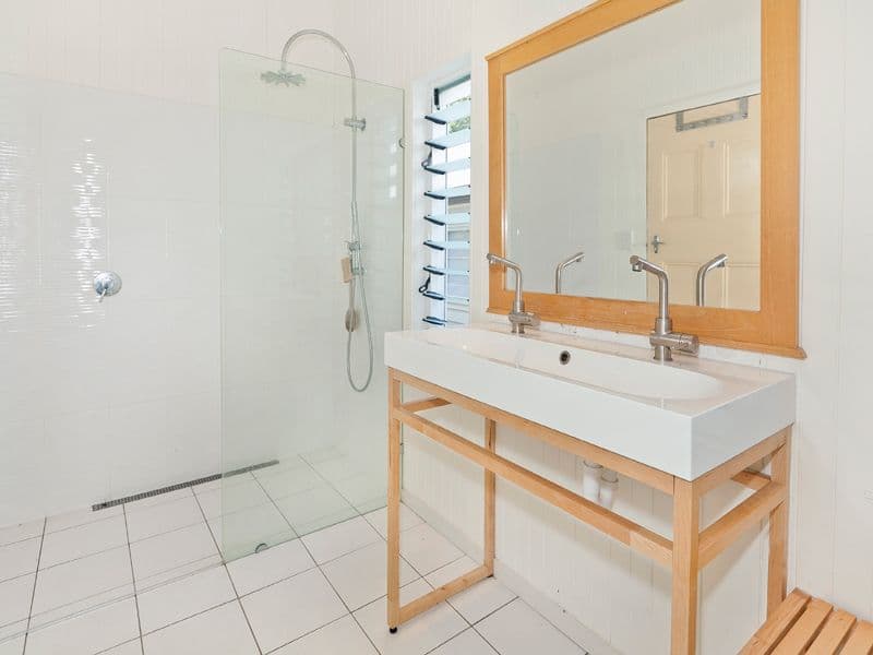 16 Zig Zag Street, RED HILL QLD 4059, Red Hill - Thumbnail 6