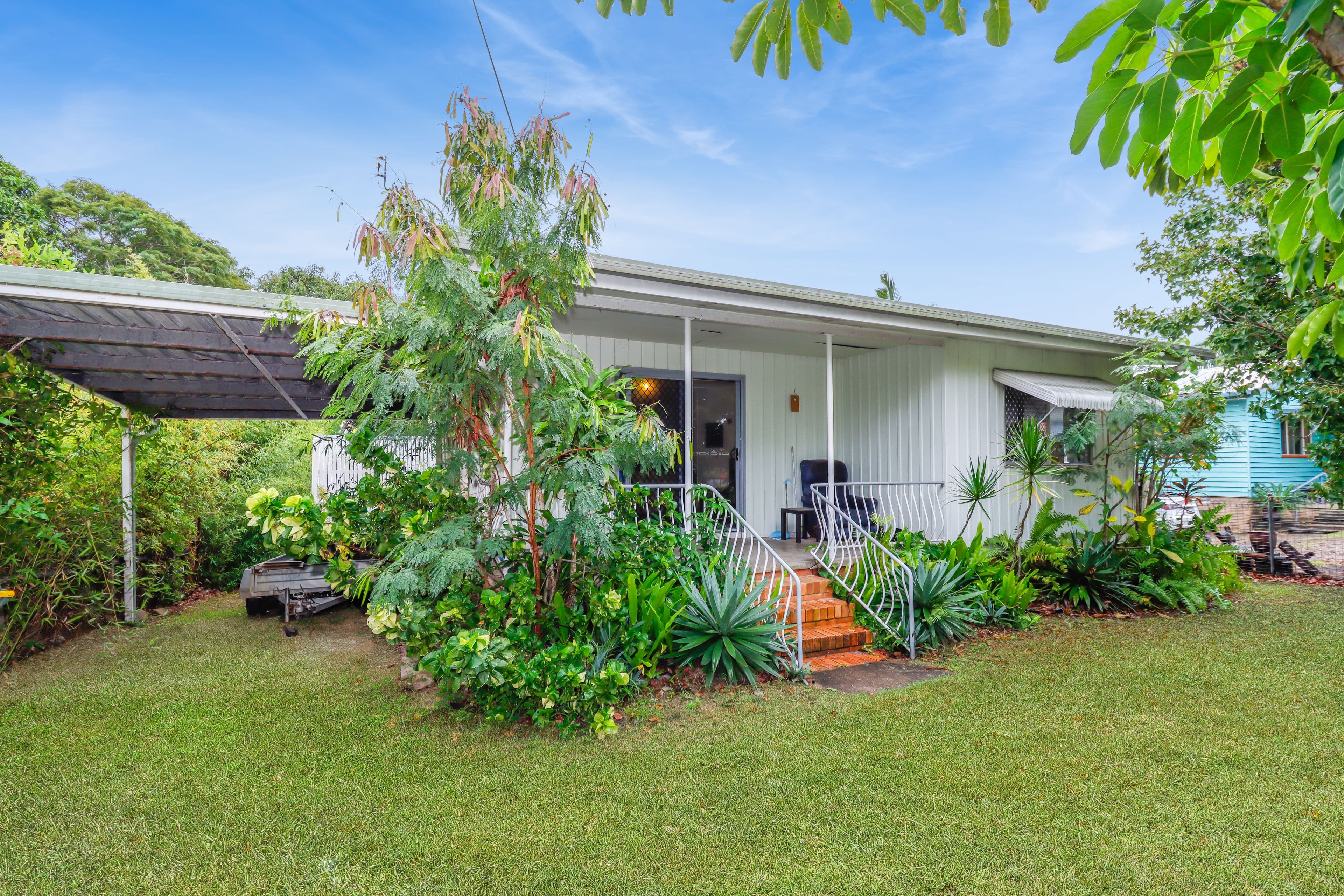 328 Torquay Terrace, Torquay QLD 4655, Torquay - Thumbnail 3
