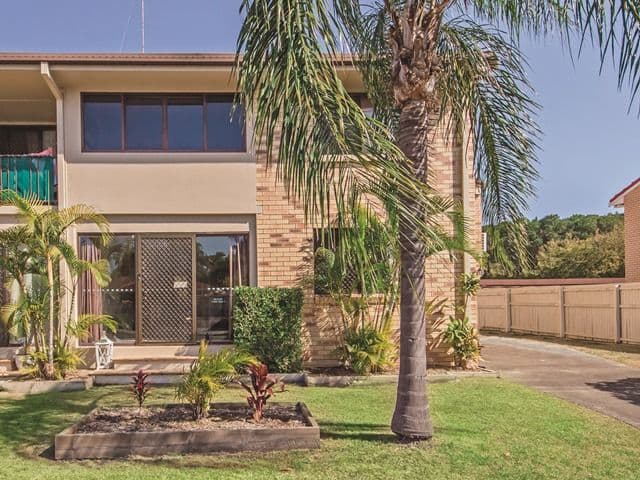 46 Oceanic Drive, MERMAID WATERS QLD 4218, Mermaid Waters - Image 1