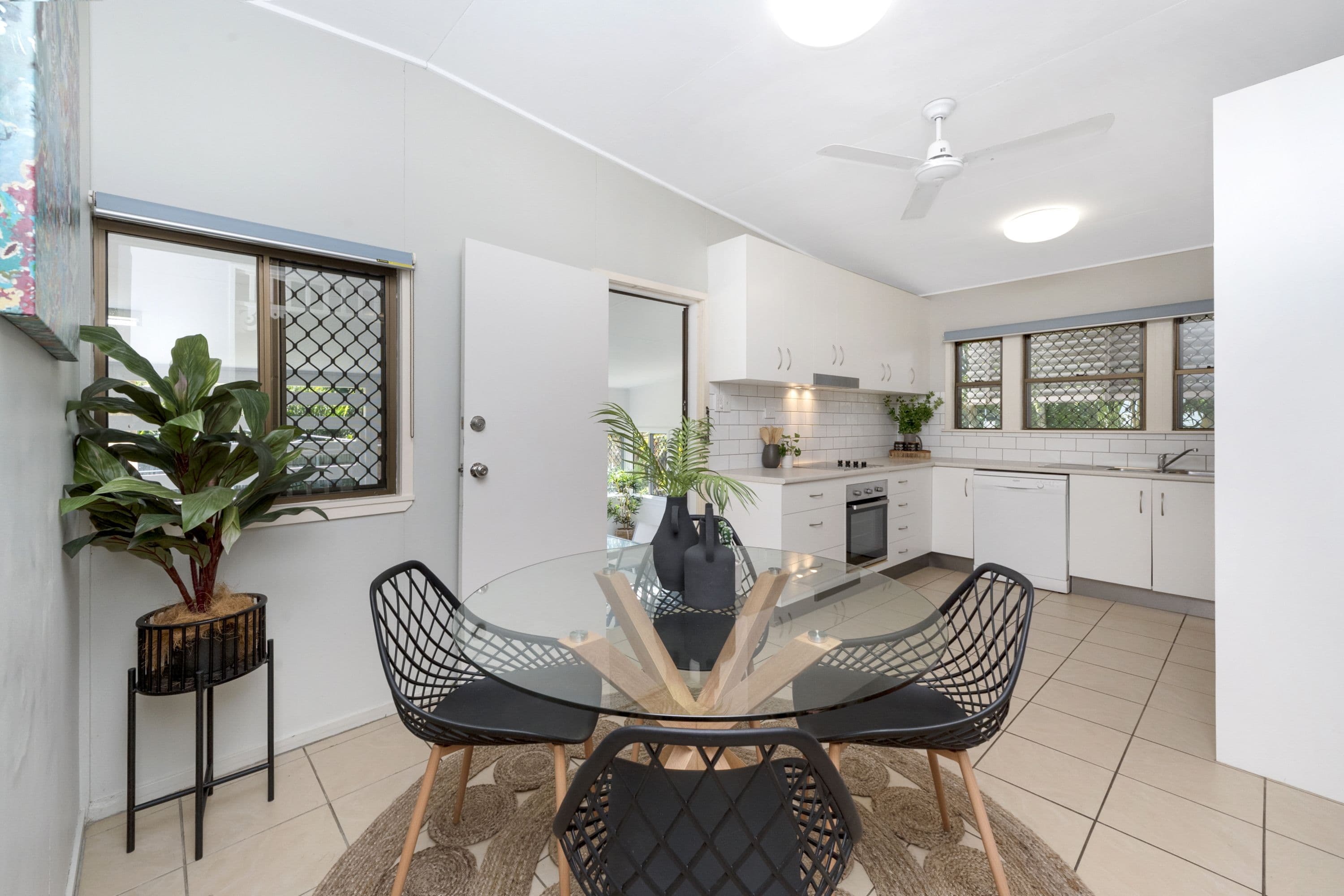 21 Surrey Street, Hyde Park QLD 4812, Hyde Park - Thumbnail 3