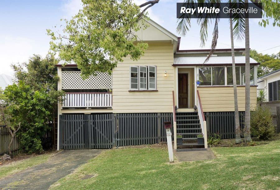 10 Mortlake Road, GRACEVILLE QLD 4075, Graceville - Image 1