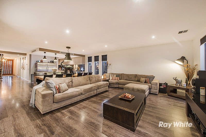 73 Linden Tree Way, Cranbourne North VIC 3977, Cranbourne North - Thumbnail 5