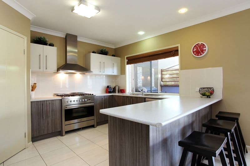 54 Macarthur Crescent, Deception Bay QLD 4508, Deception Bay - Thumbnail 2