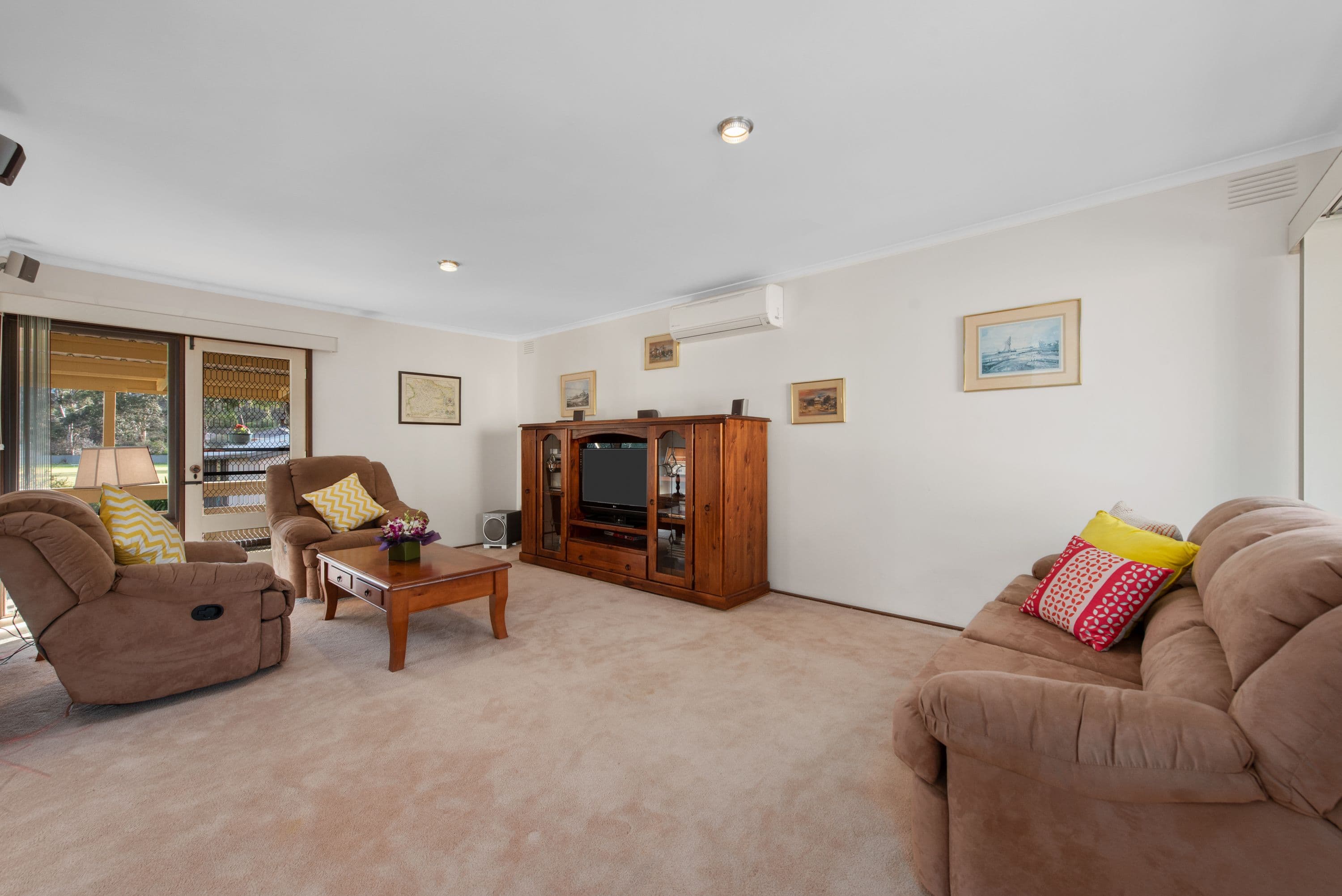 20 Highland Crescent, Mooroolbark VIC 3138, Mooroolbark - Thumbnail 2