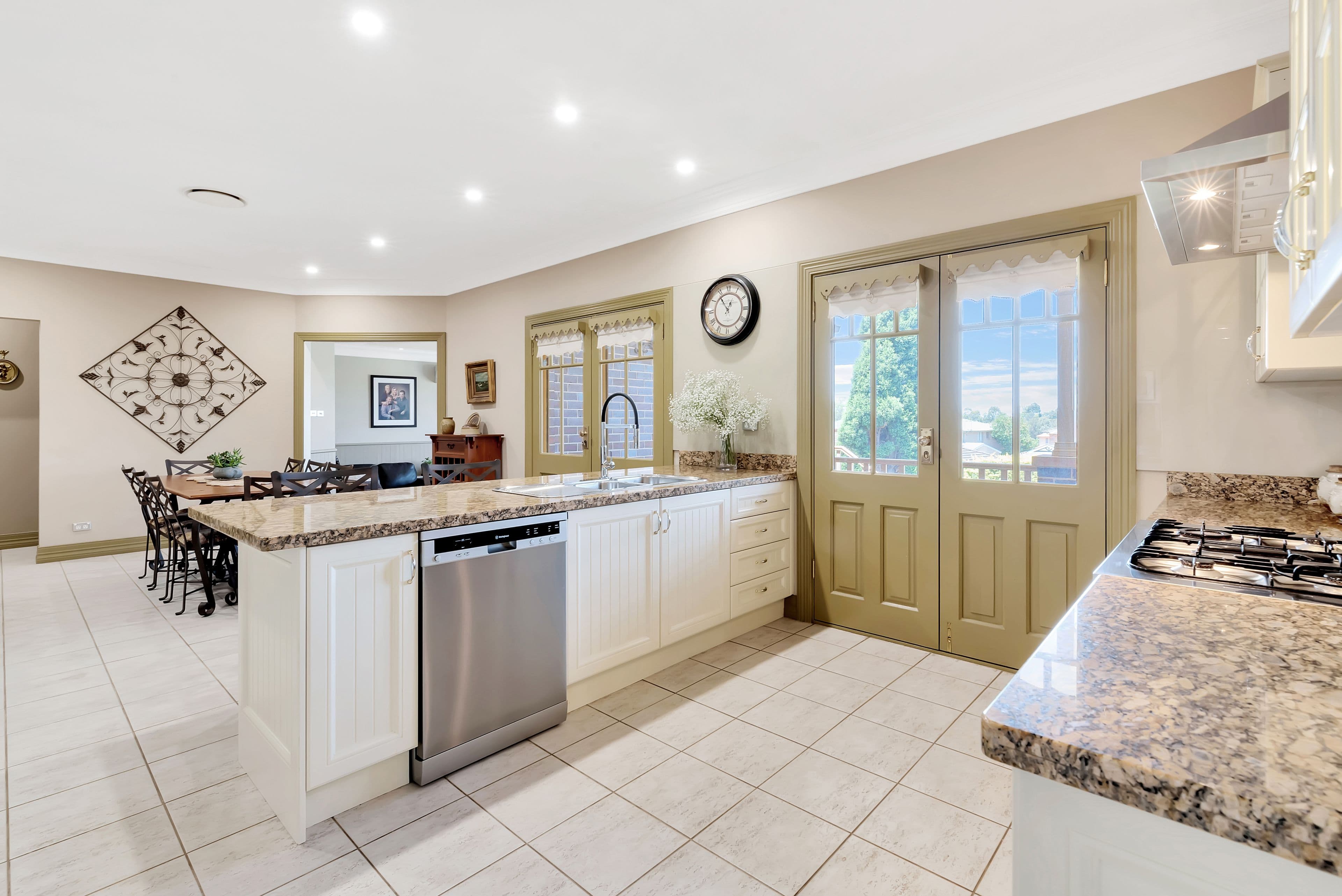 21 Davina Crescent, Cecil Hills NSW 2171, Cecil Hills - Thumbnail 5