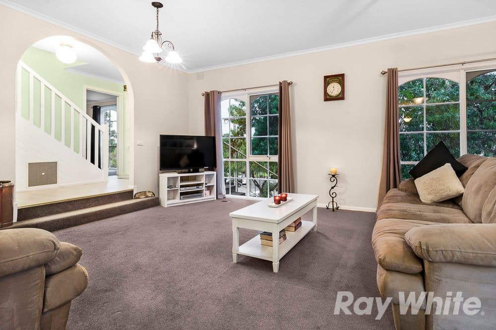 17 Kolonga Court, Vermont South VIC 3133, Vermont South - Thumbnail 2