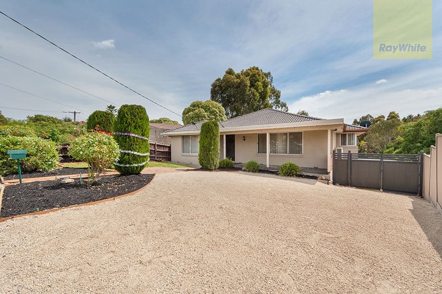 30 Langdon Crescent, Craigieburn VIC 3064, Craigieburn - Thumbnail 3