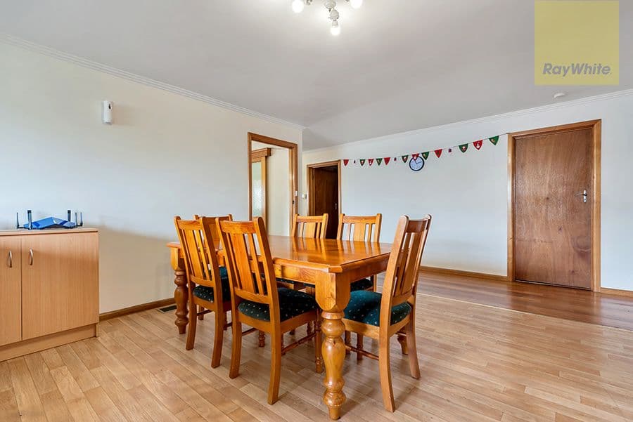 30 Langdon Crescent, Craigieburn VIC 3064, Craigieburn - Thumbnail 8