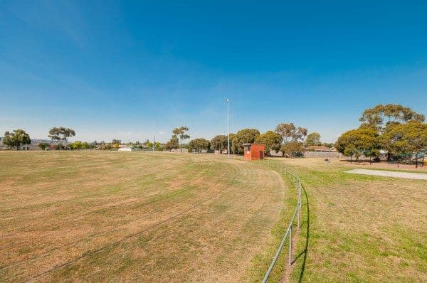 11 Pines Way, CRAIGIEBURN VIC 3064, Craigieburn - Thumbnail 7