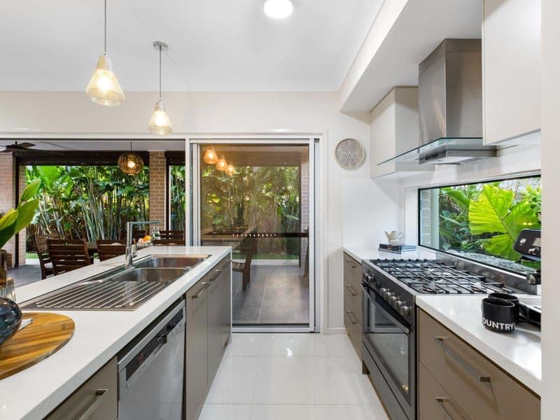 133 Kingfisher Drive, Upper Kedron QLD 4055, Upper Kedron - Thumbnail 7