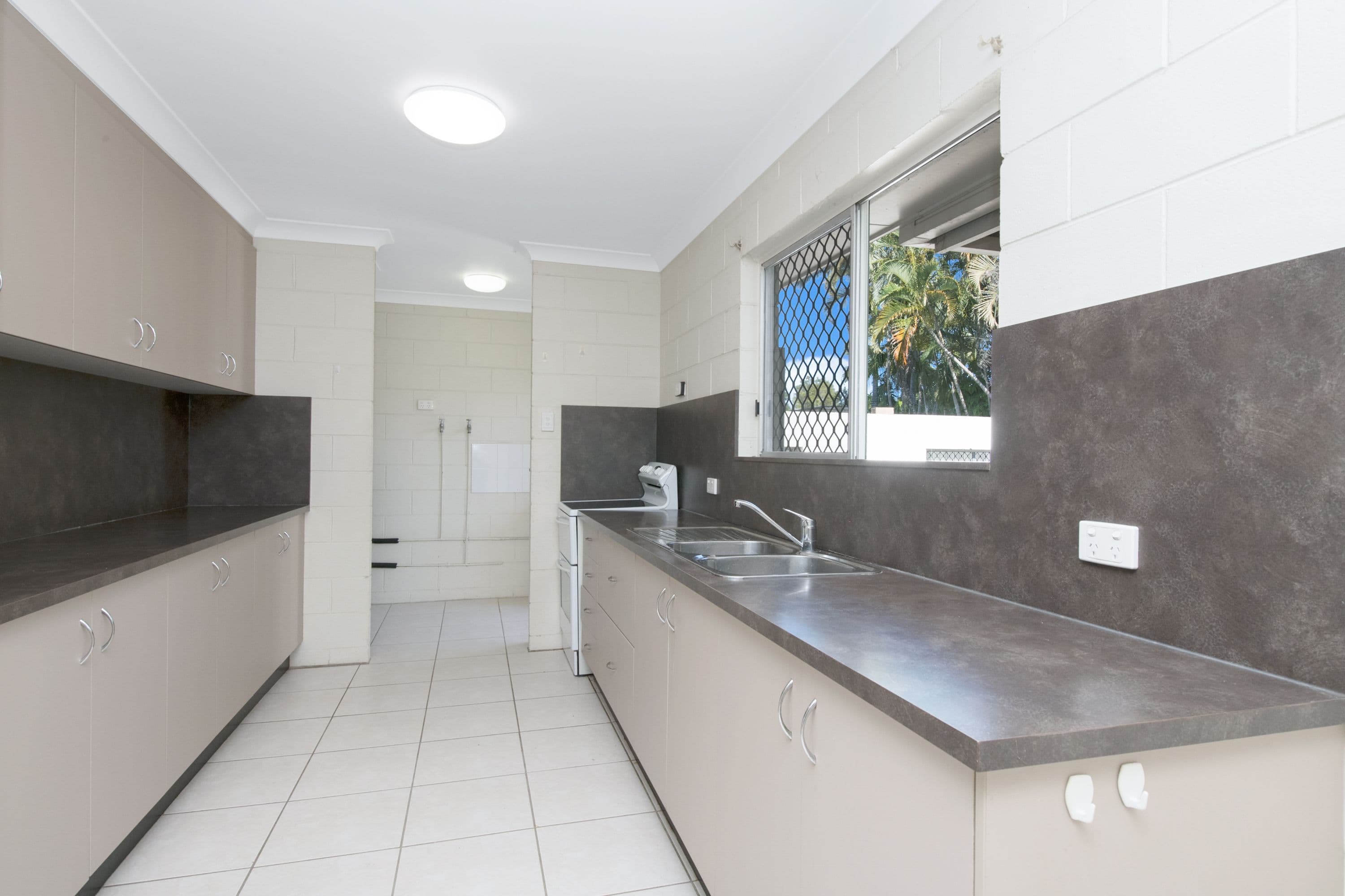 38 McBride Street, Kirwan QLD 4817, Kirwan - Thumbnail 3