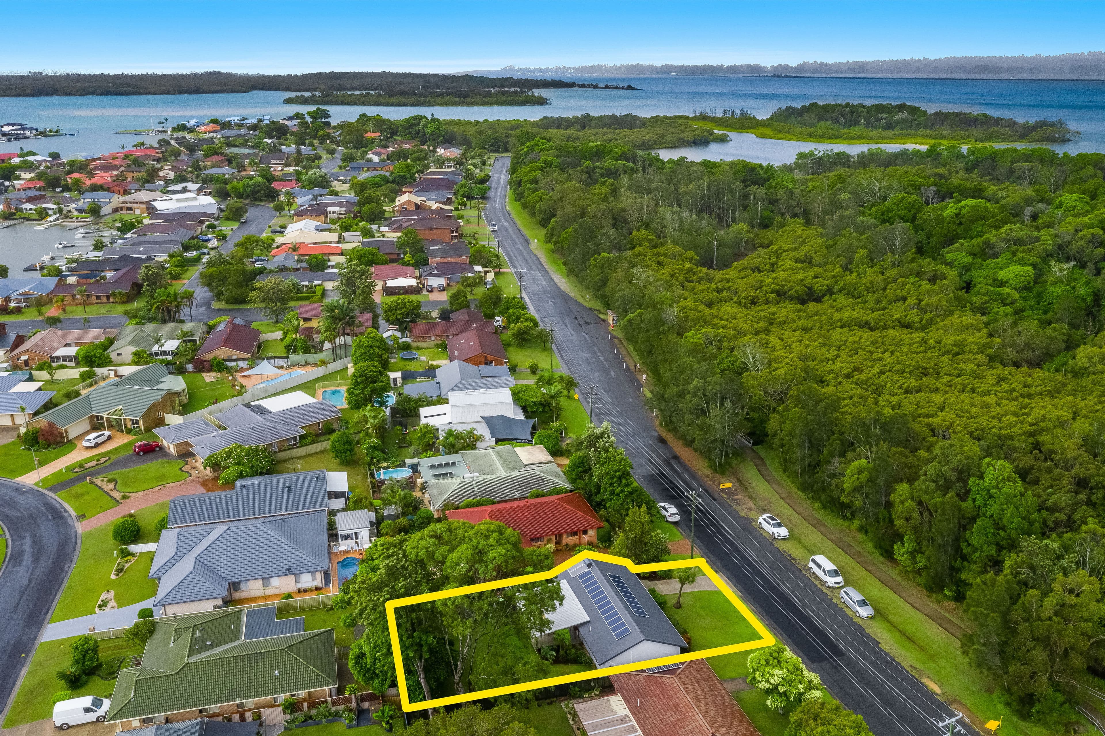 35 Shores Drive, Yamba NSW 2464, Yamba - Thumbnail 2