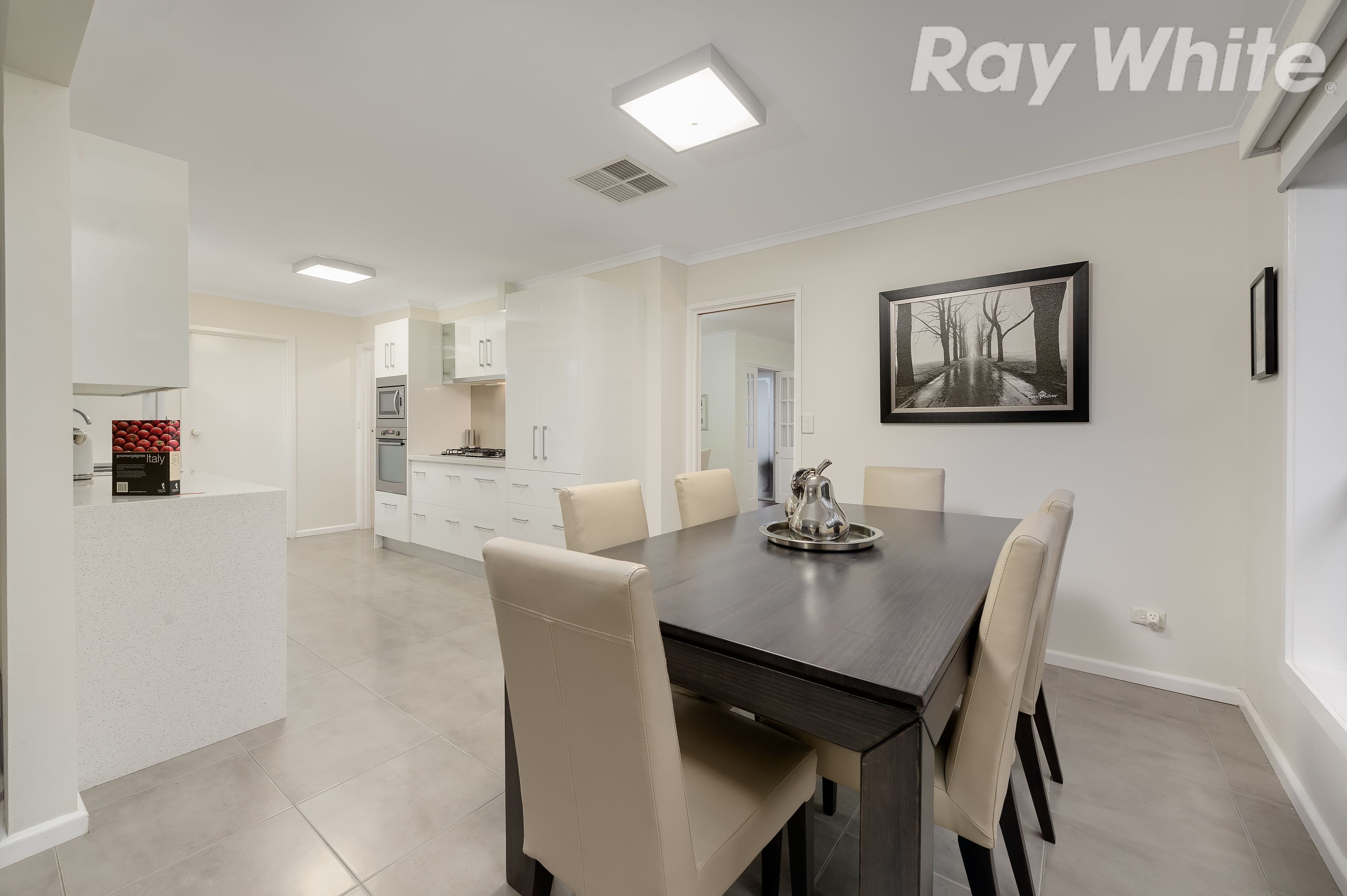 2 Lennox Crescent, Bundoora VIC 3083, Bundoora - Thumbnail 2