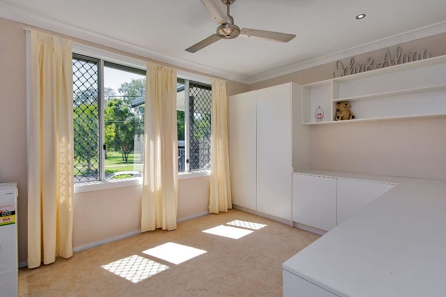 21 Sealy Street, Silkstone QLD 4304, Silkstone - Thumbnail 5