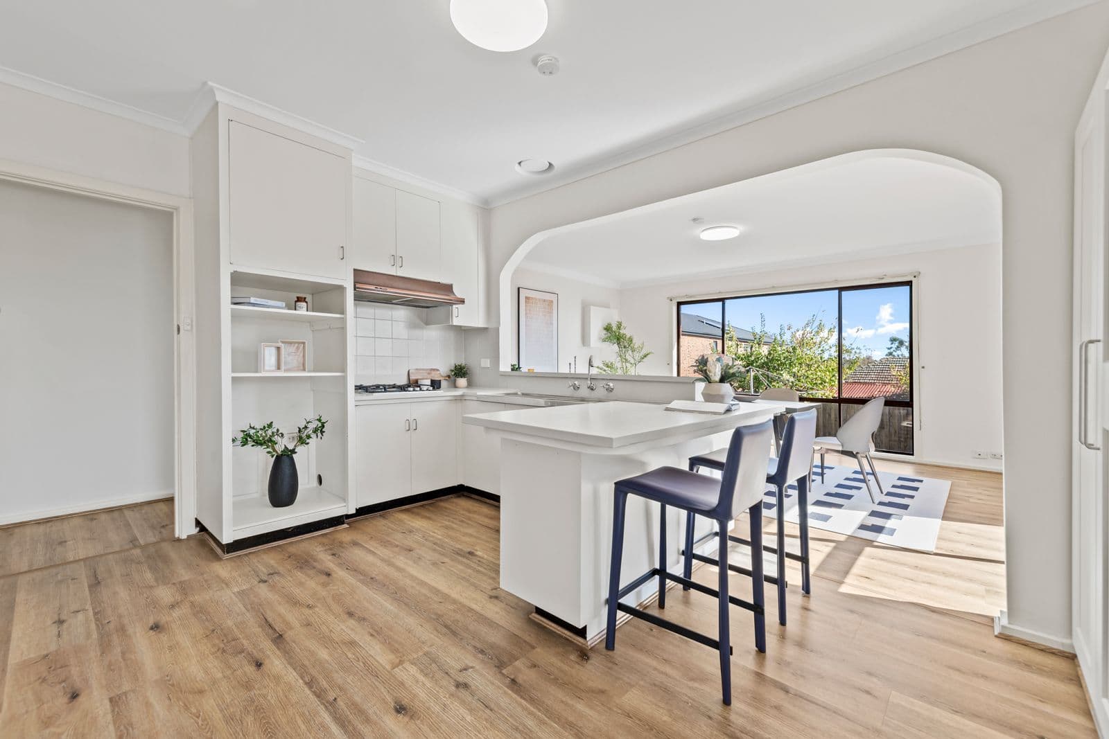 65 Stanley Avenue, Mount Waverley VIC 3149, Mount Waverley - Thumbnail 2