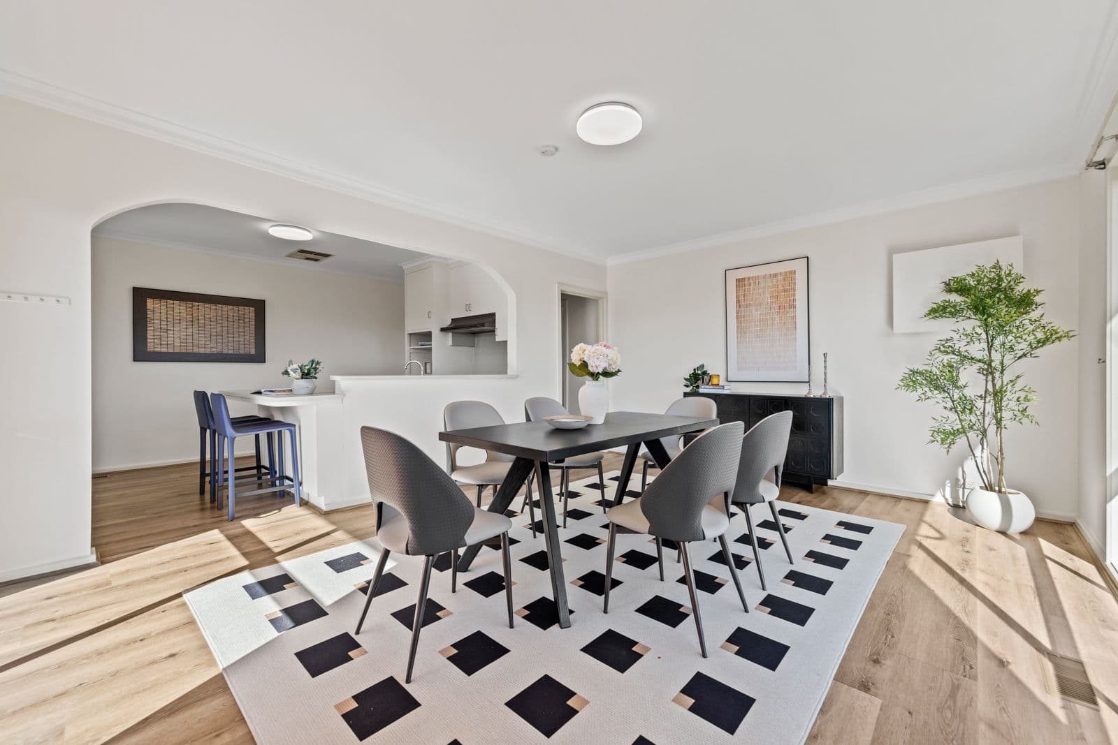 65 Stanley Avenue, Mount Waverley VIC 3149, Mount Waverley - Thumbnail 3