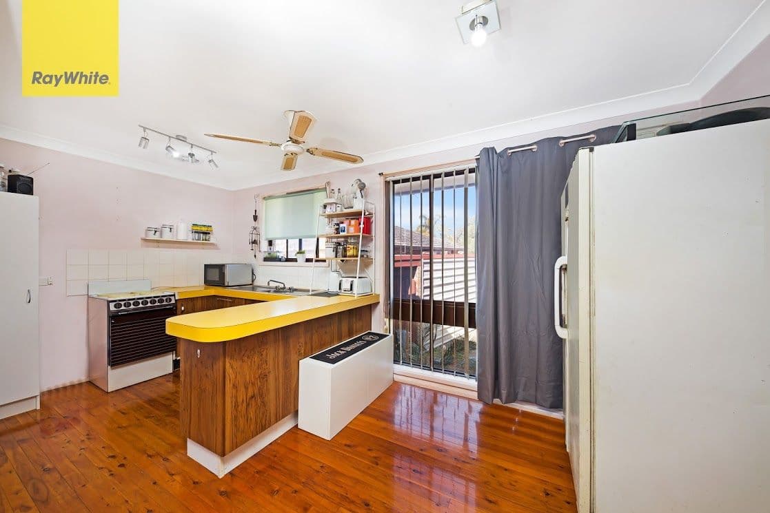 4 Cosmos Place, Macquarie Fields - Thumbnail 2