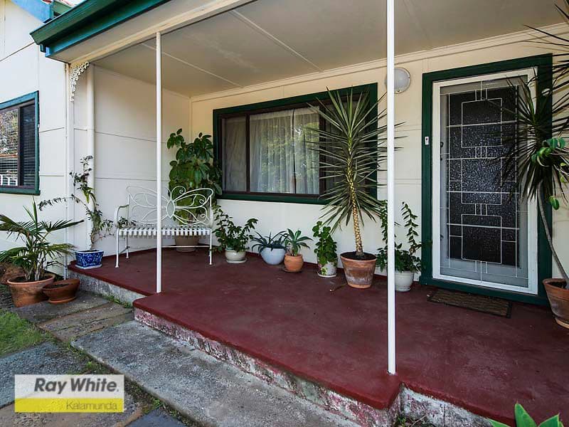 16 Coral Road, Kalamunda WA 6076, Kalamunda - Thumbnail 2