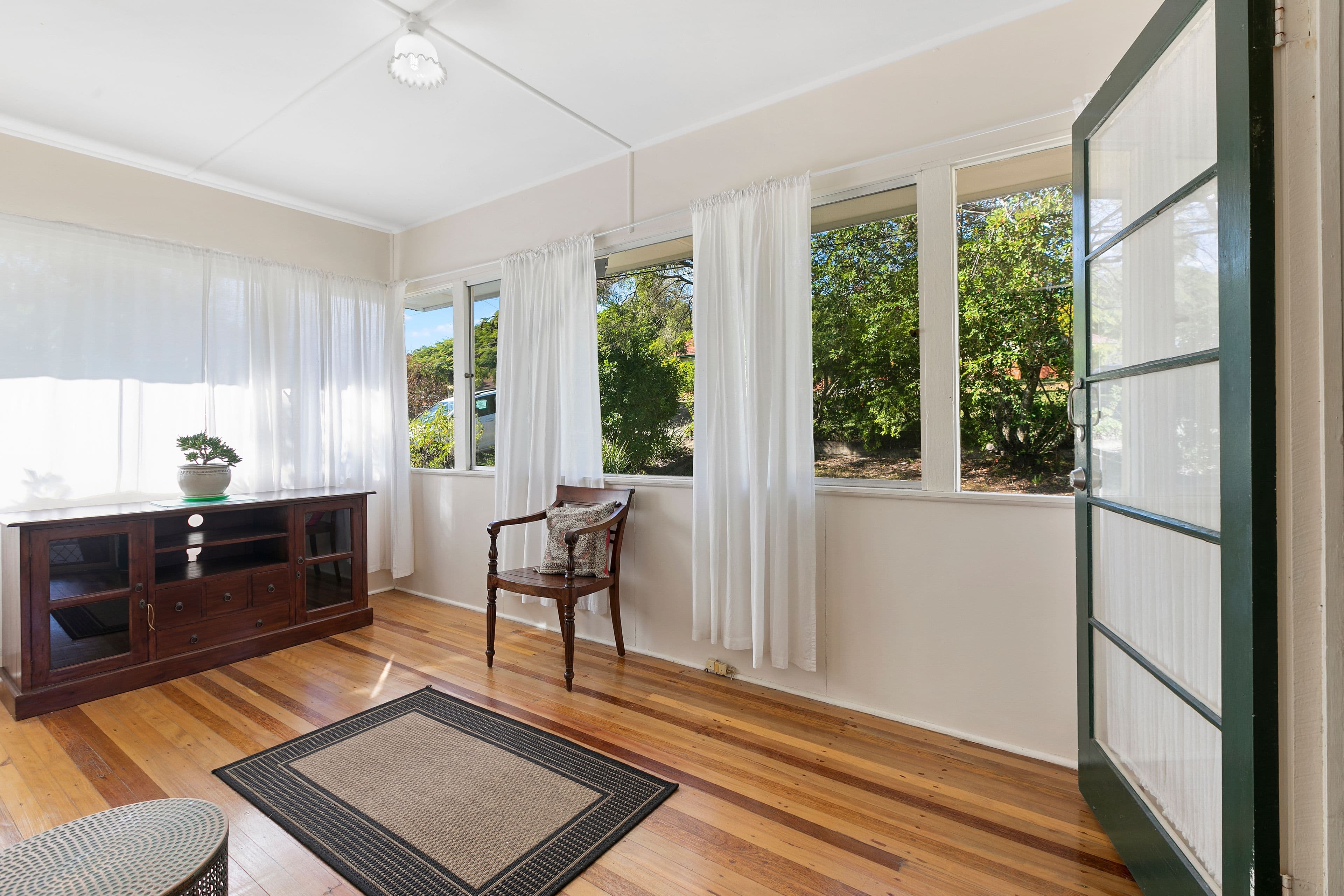27 Gaynesford Street, Mount Gravatt QLD 4122, Mount Gravatt - Thumbnail 3