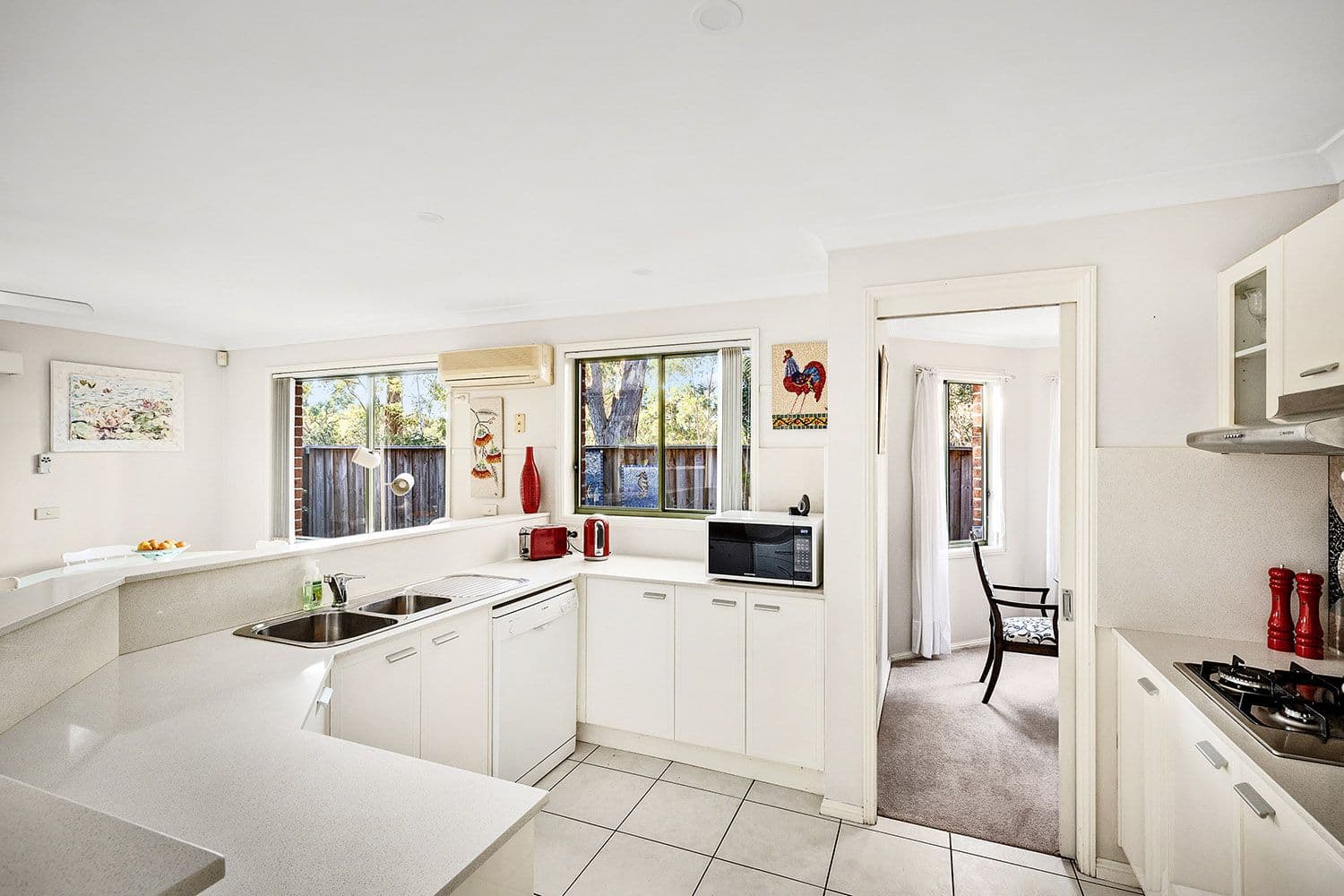 26 Longley Place, Castle Hill NSW 2154, Castle Hill - Thumbnail 4
