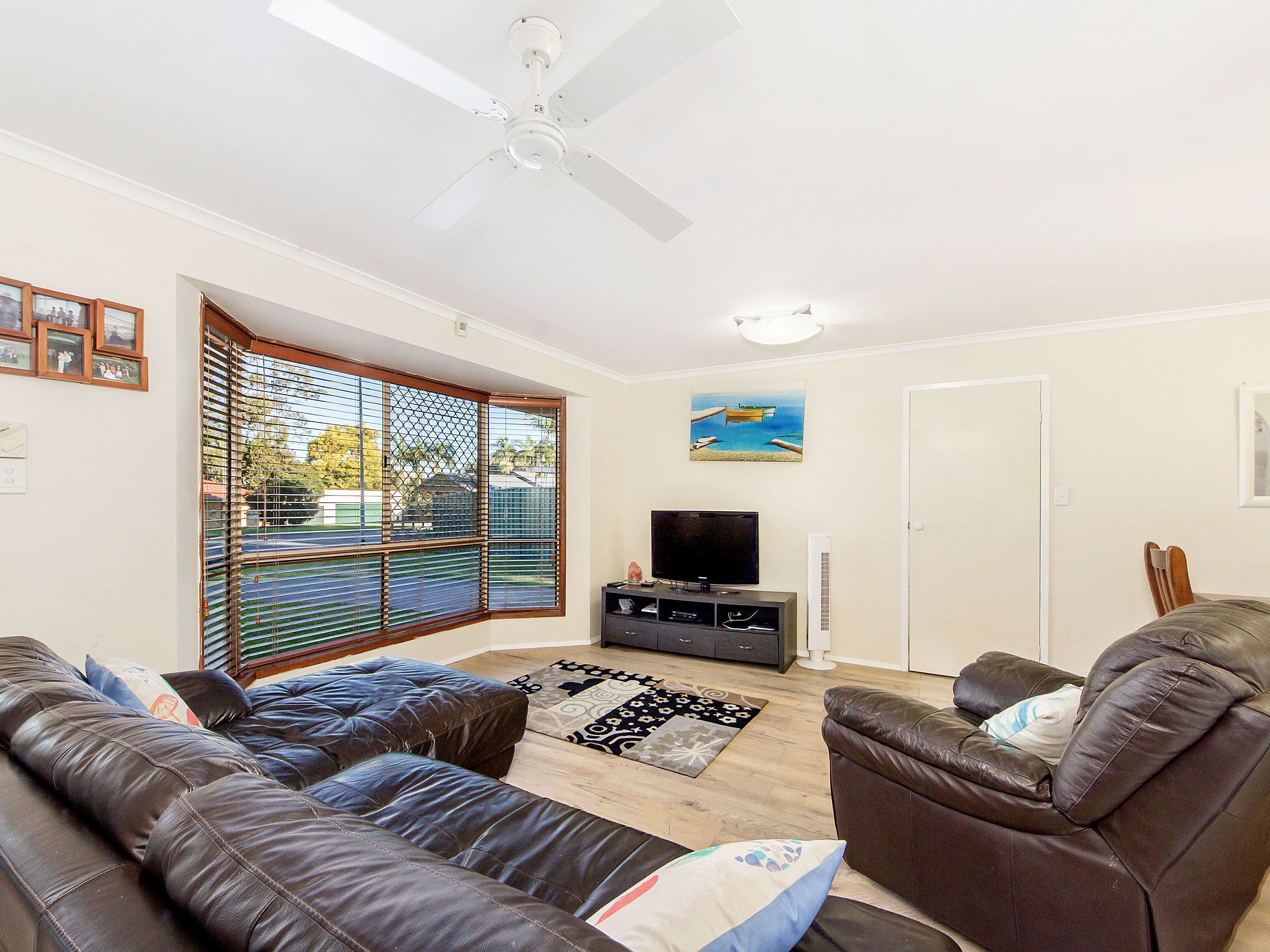 41 Dunsby Drive, Carrara QLD 4211, Carrara - Thumbnail 4