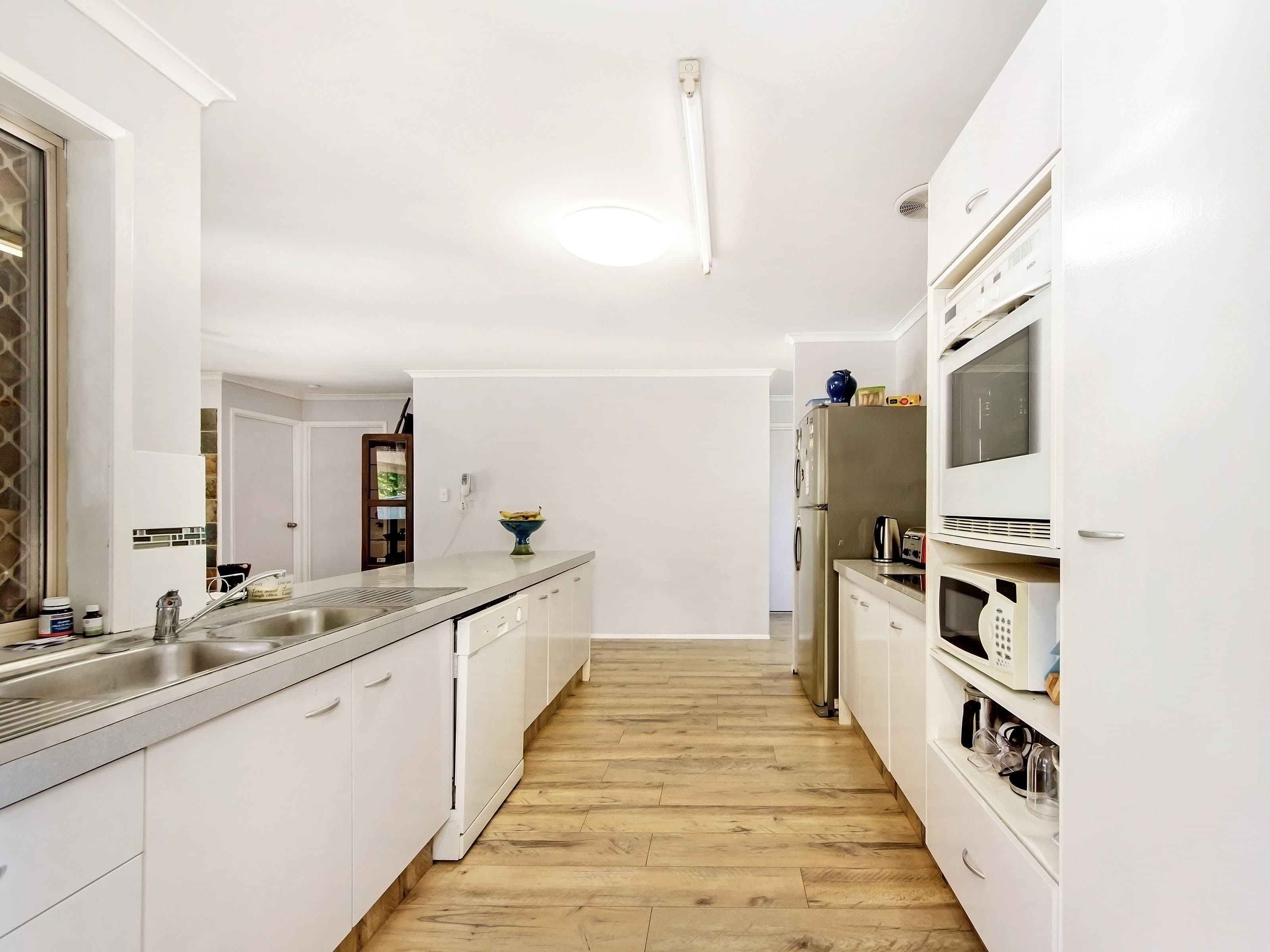 41 Dunsby Drive, Carrara QLD 4211, Carrara - Thumbnail 6