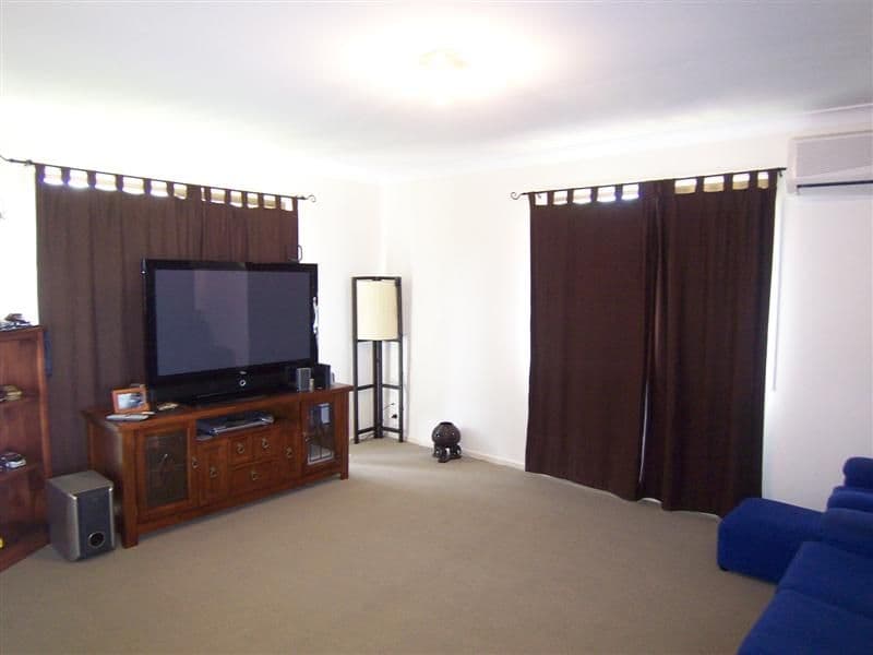 32 Barlow Street, WILSONTON QLD 4350, Wilsonton - Thumbnail 4