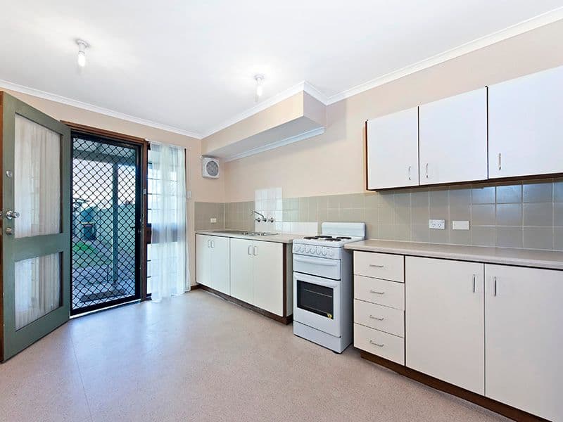 18 Kennion Crescent, Para Hills West SA 5096, Para Hills West - Thumbnail 3