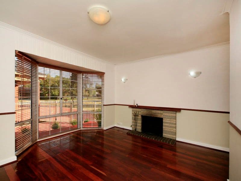 30 McGilvray Avenue, MORLEY WA 6062, Morley - Thumbnail 4