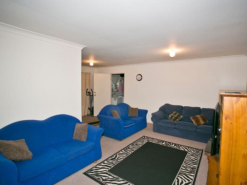 31 Canterbury Street, BRACKEN RIDGE QLD 4017, Bracken Ridge - Thumbnail 2