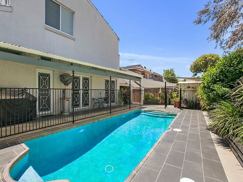 49 Lynwen Crescent, Banksia - Thumbnail 3