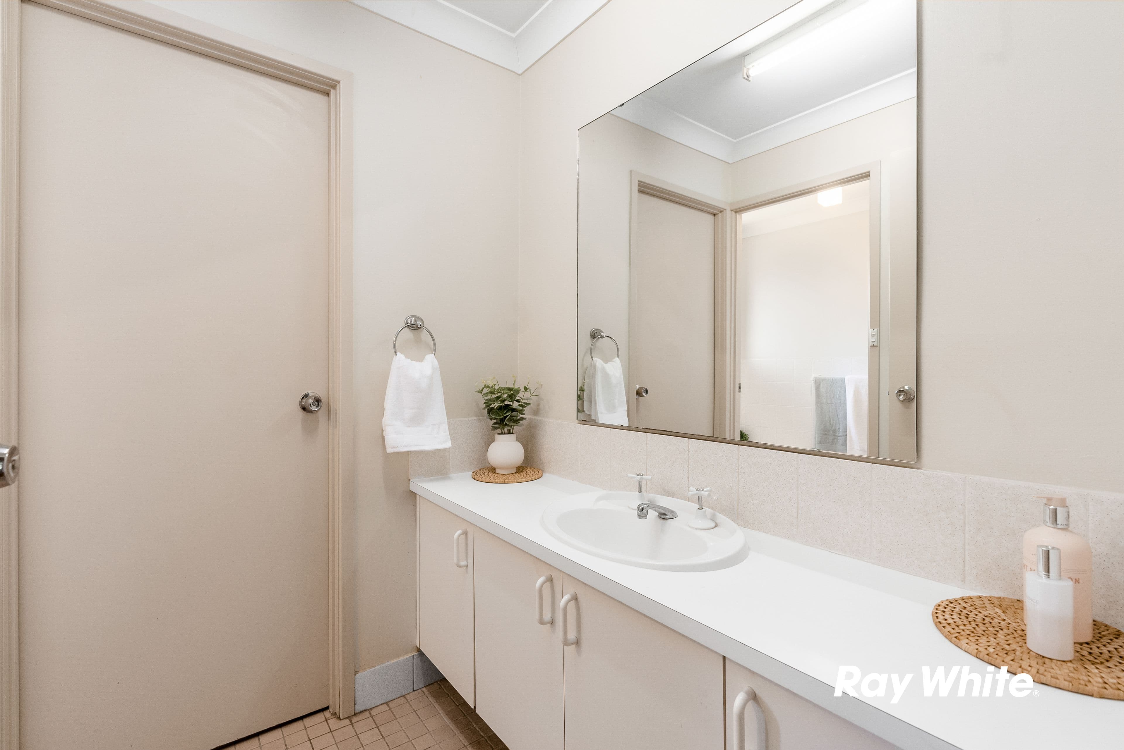 36 Camilleri Avenue, Quakers Hill NSW 2763, Quakers Hill - Thumbnail 6