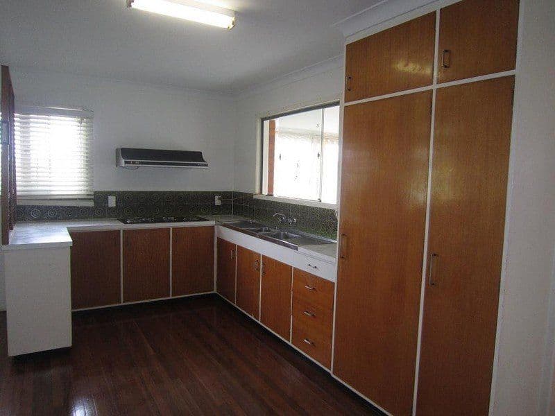 30 Boambillee Street, MOUNT GRAVATT EAST QLD 4122, Mount Gravatt East - Thumbnail 4