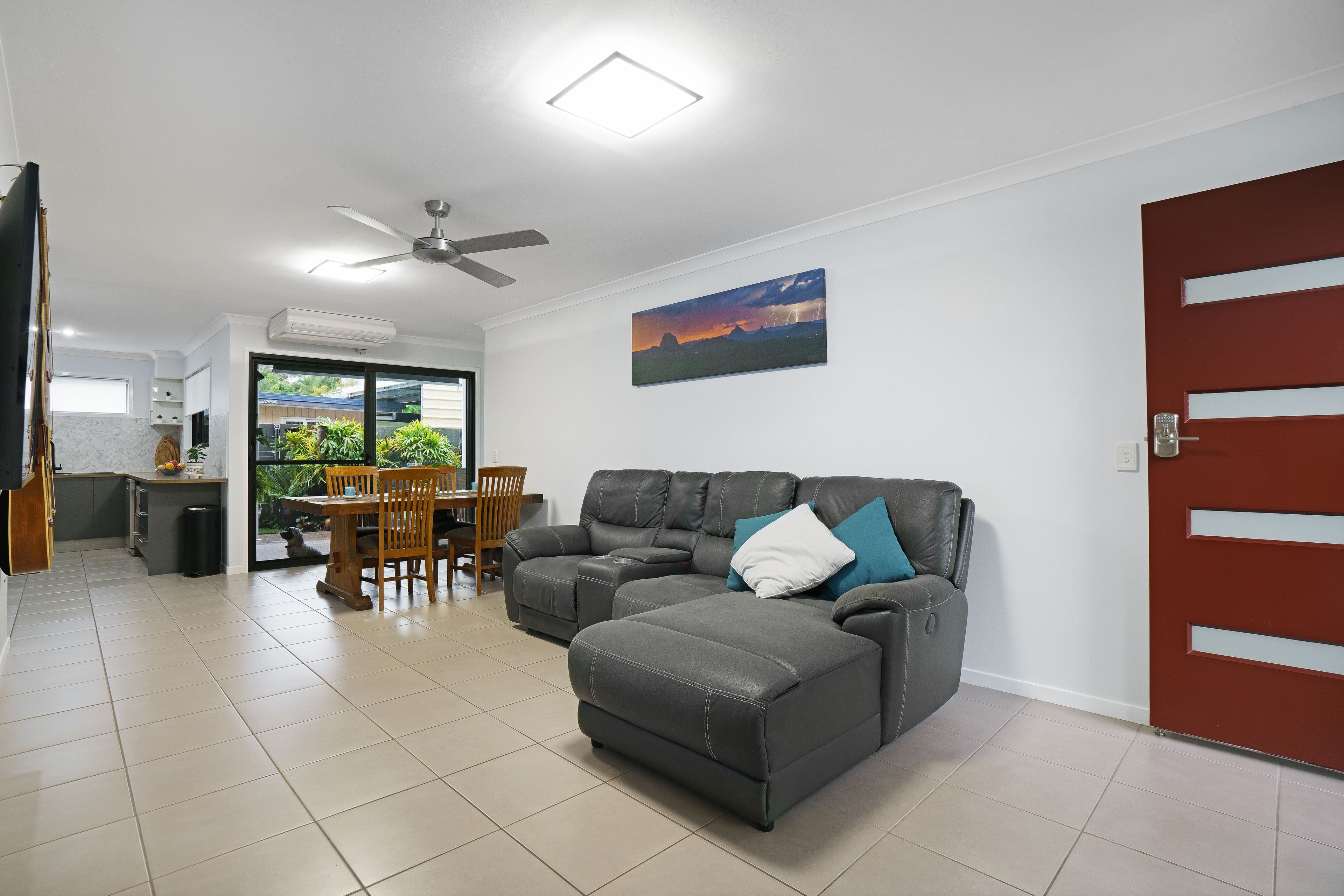 14 Hall Avenue, Bongaree QLD 4507, Bongaree - Thumbnail 2