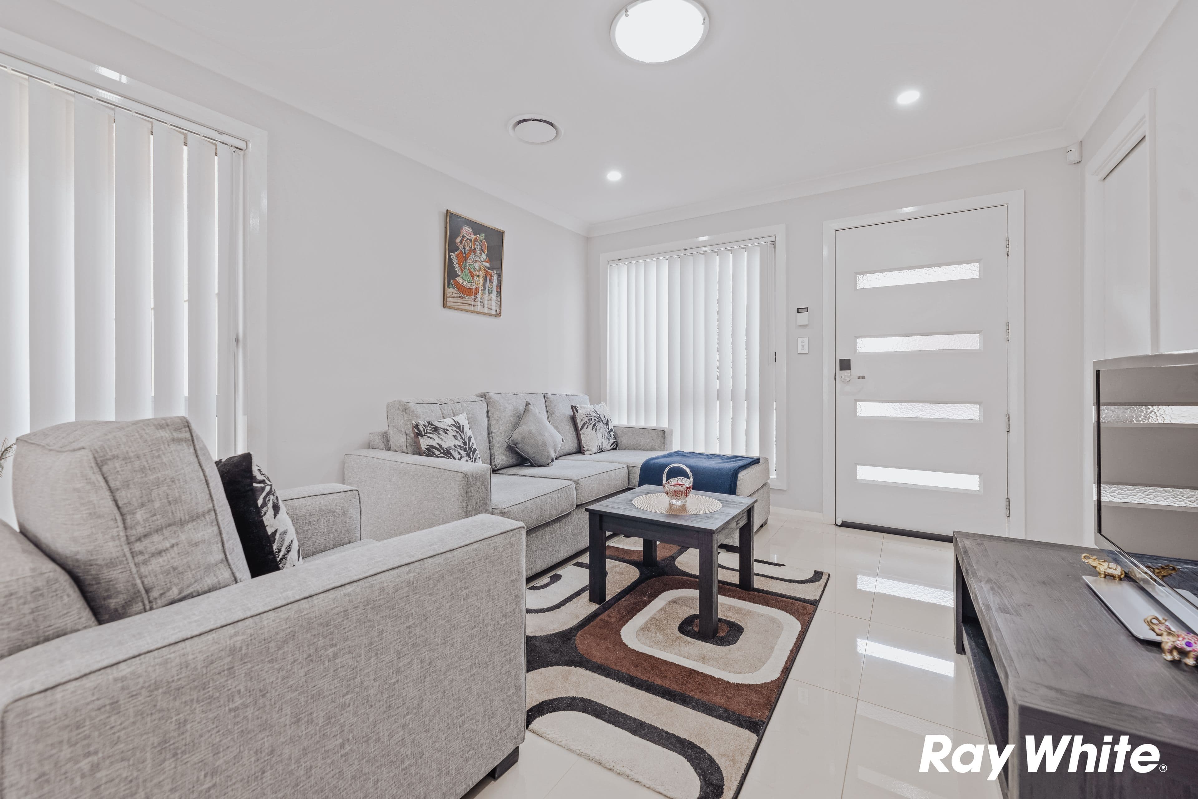 31 Hillcrest Road, Quakers Hill NSW 2763, Quakers Hill - Thumbnail 2