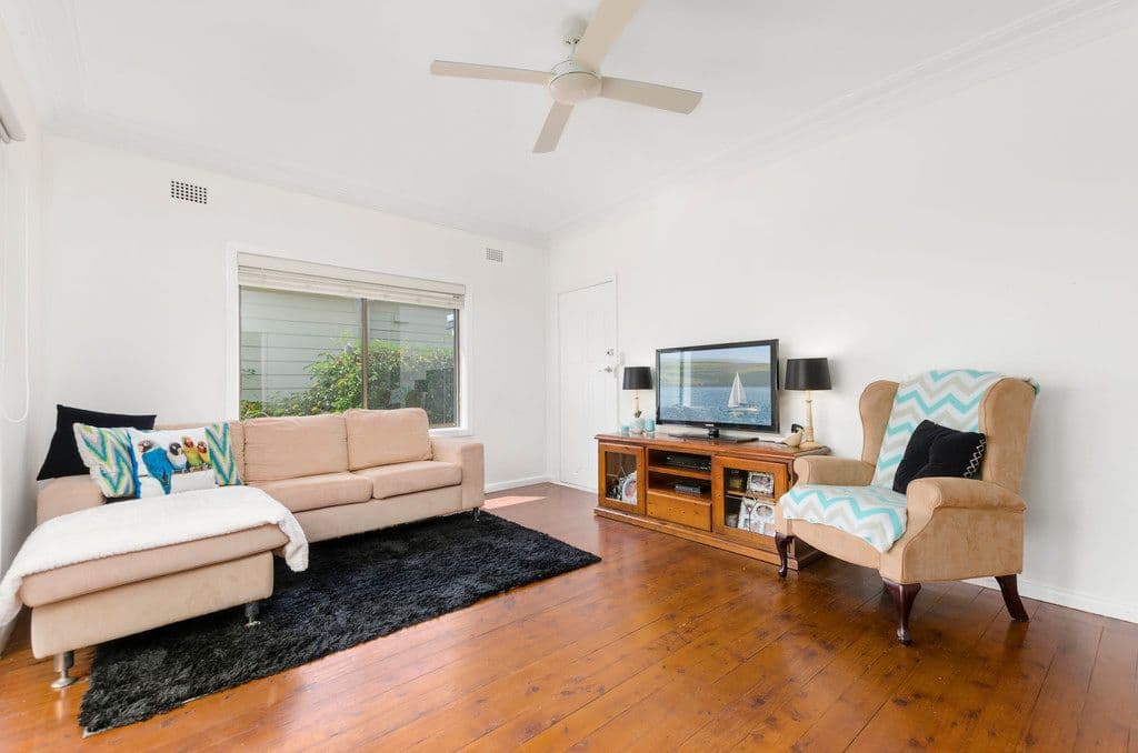 82 Collaery Road, Russell Vale - Thumbnail 2