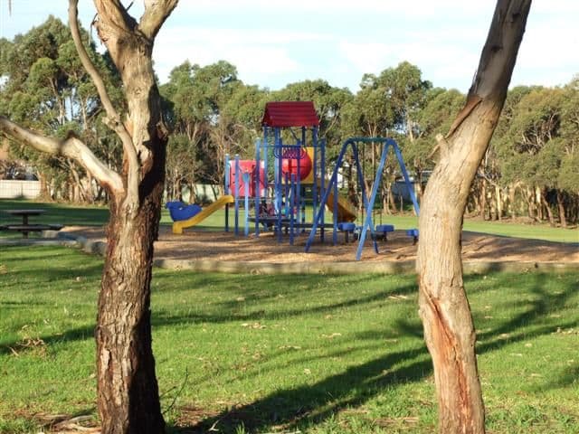 23 Sedgman Road, WIMBLEDON HEIGHTS VIC 3922, Wimbledon Heights - Thumbnail 8