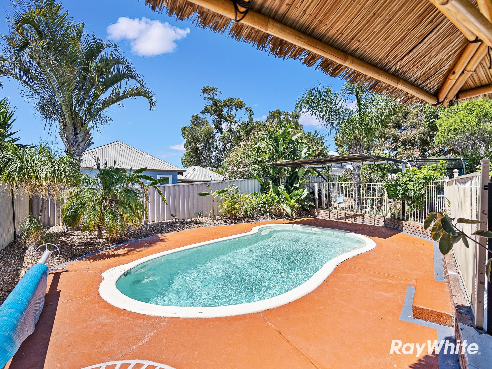 8 Allamanda Way, Halls Head WA 6210, Halls Head - Thumbnail 4