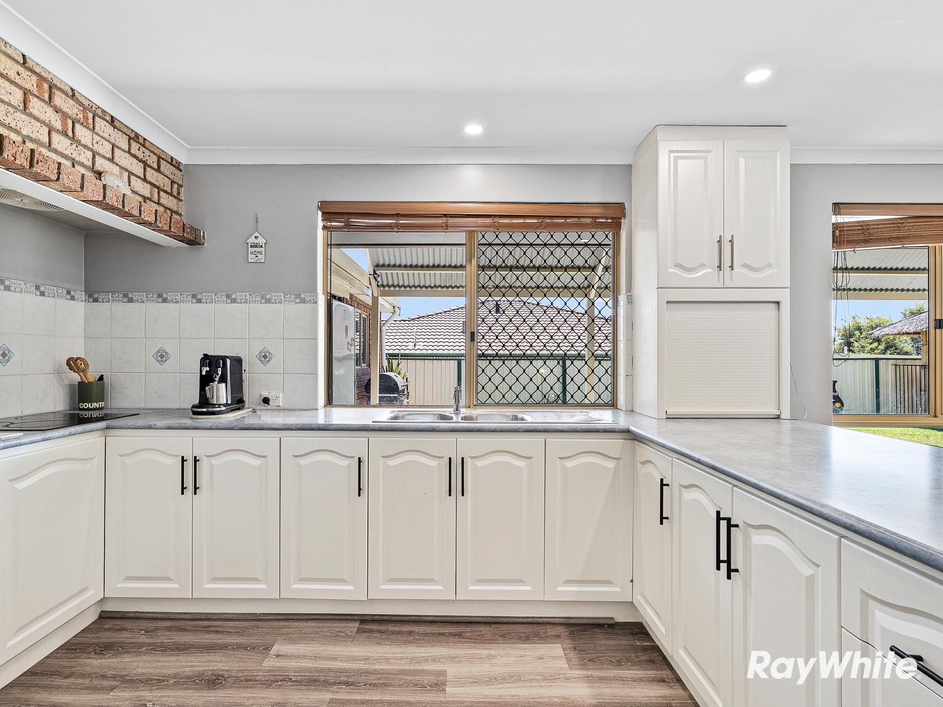 8 Allamanda Way, Halls Head WA 6210, Halls Head - Thumbnail 5