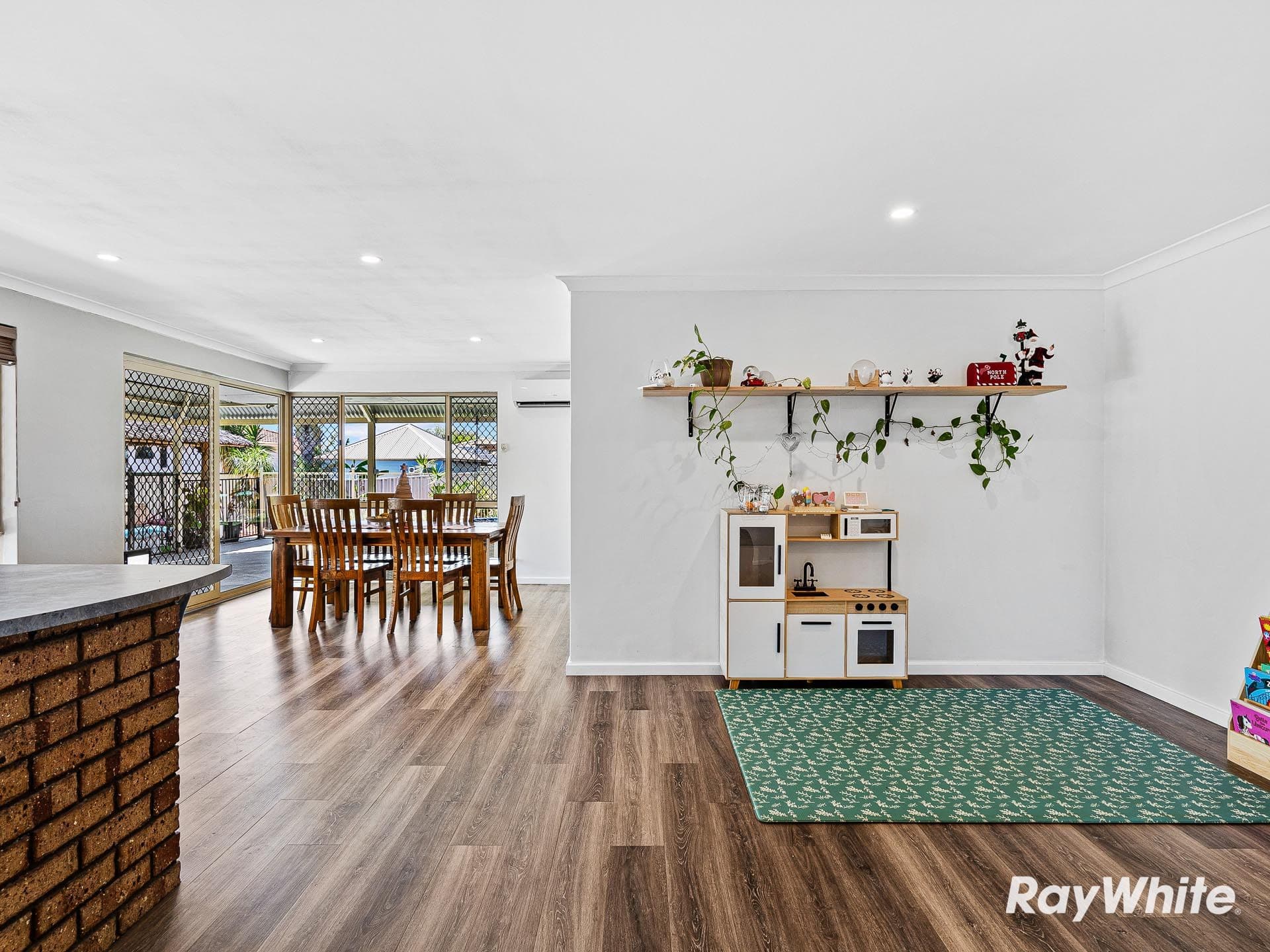 8 Allamanda Way, Halls Head WA 6210, Halls Head - Thumbnail 7
