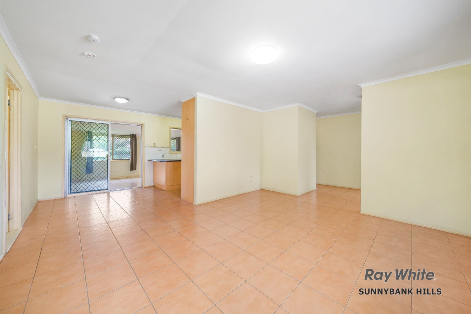77 Padstow Road, Eight Mile Plains QLD 4113, Eight Mile Plains - Thumbnail 2