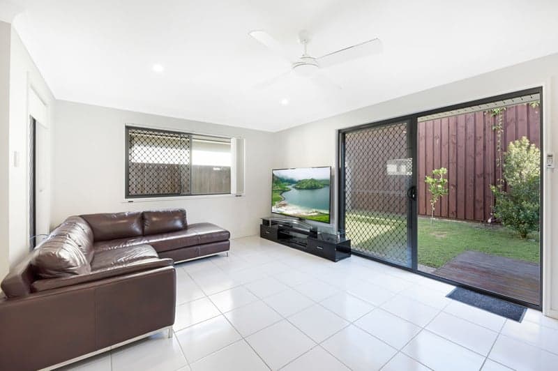 10 Gumtree Pocket Court, Little Mountain - Thumbnail 6