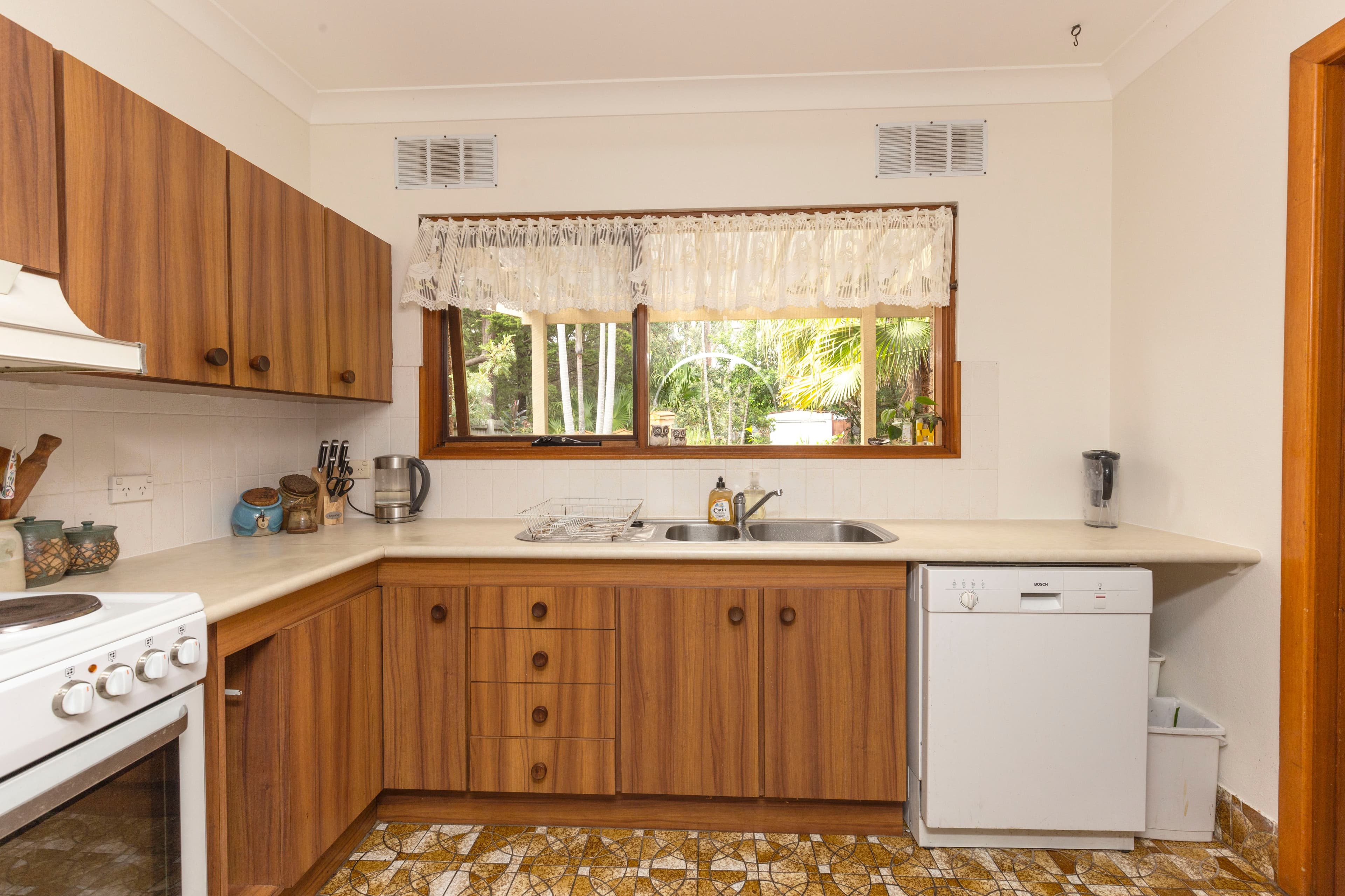 2/56 Mirreen Street, Hawks Nest NSW 2324, Hawks Nest - Thumbnail 4