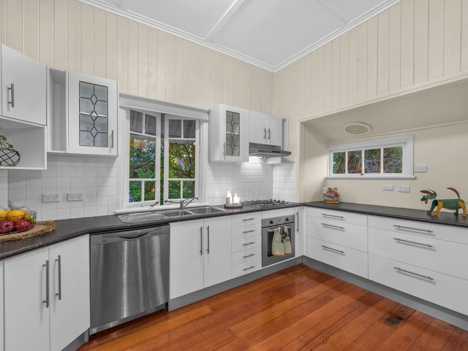 48 Raff Avenue, Holland Park QLD 4121, Holland Park - Thumbnail 7