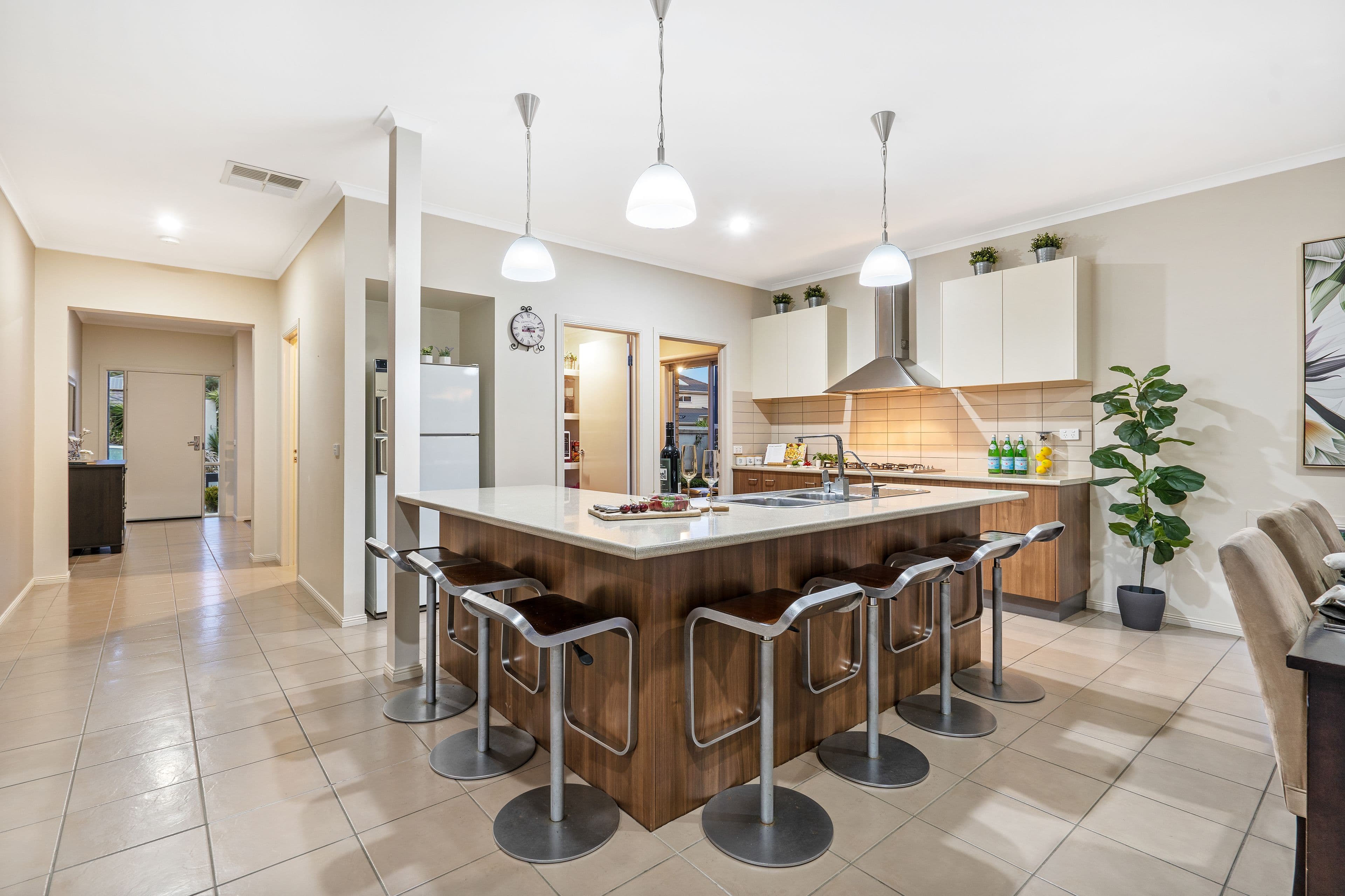 14 Fairbairn Way, Caroline Springs VIC 3023, Caroline Springs - Thumbnail 3