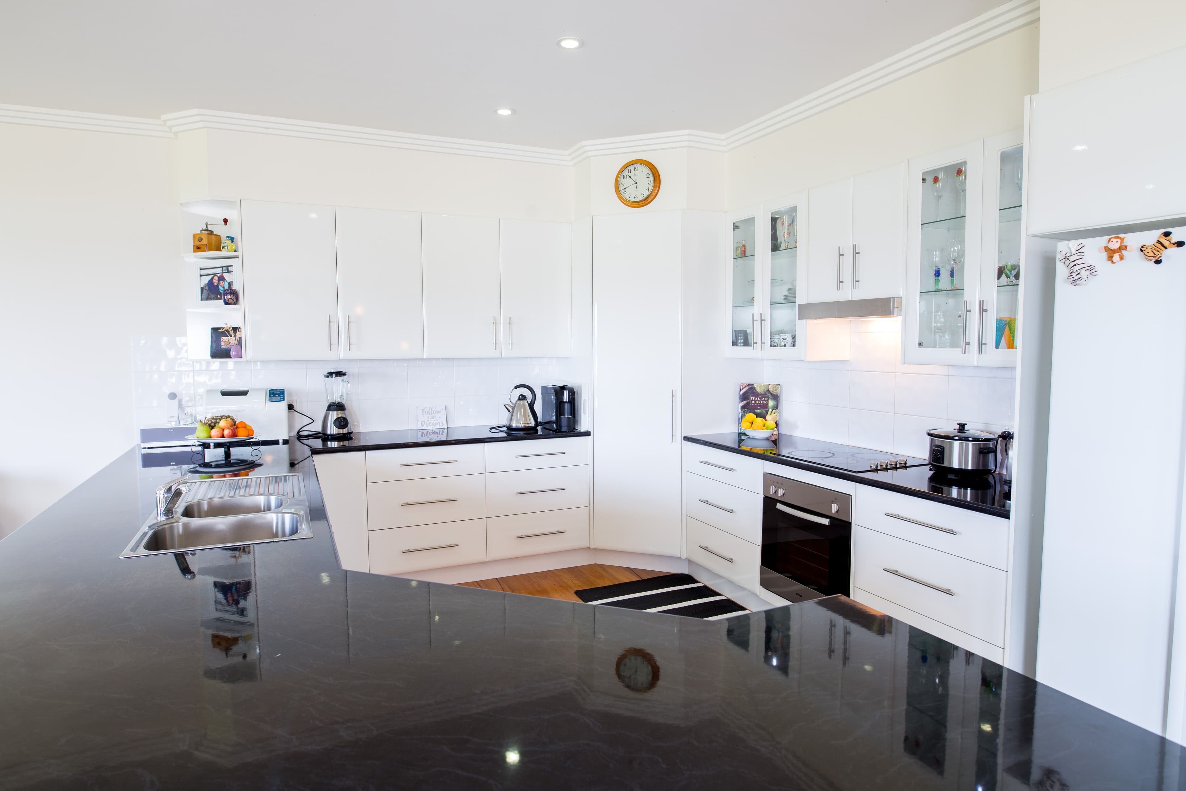 10 Mark Close, Grafton - Thumbnail 5