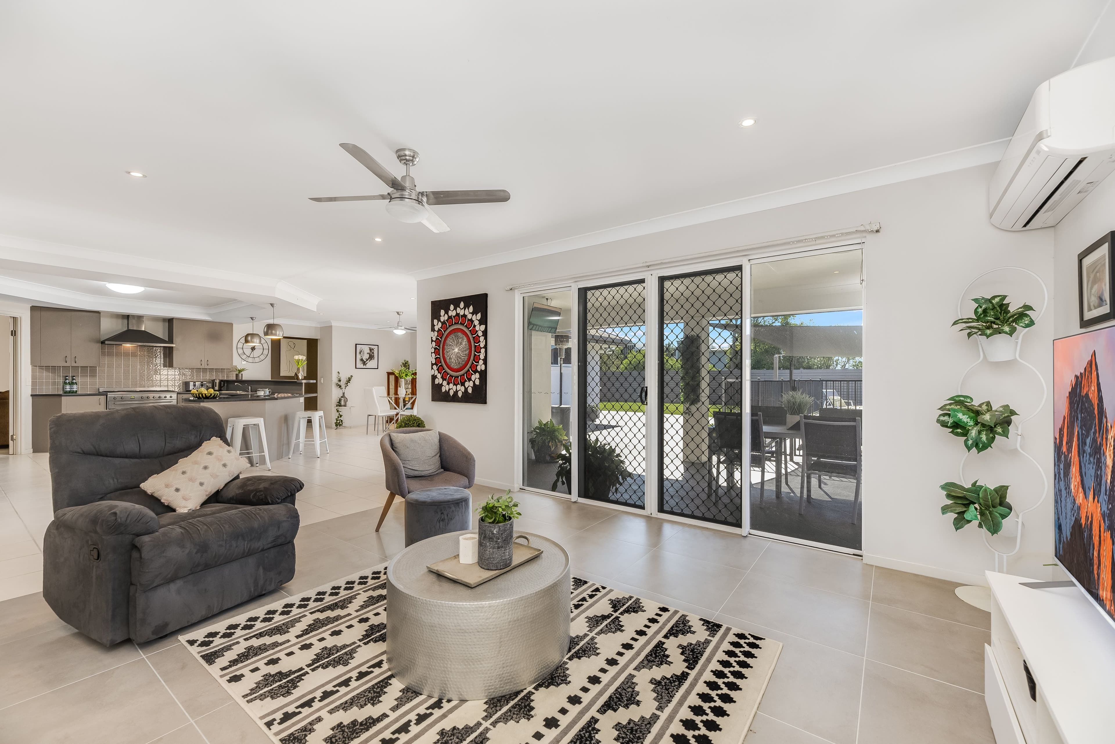 15 Birrobeen Street, Little Mountain QLD 4551, Little Mountain - Thumbnail 5