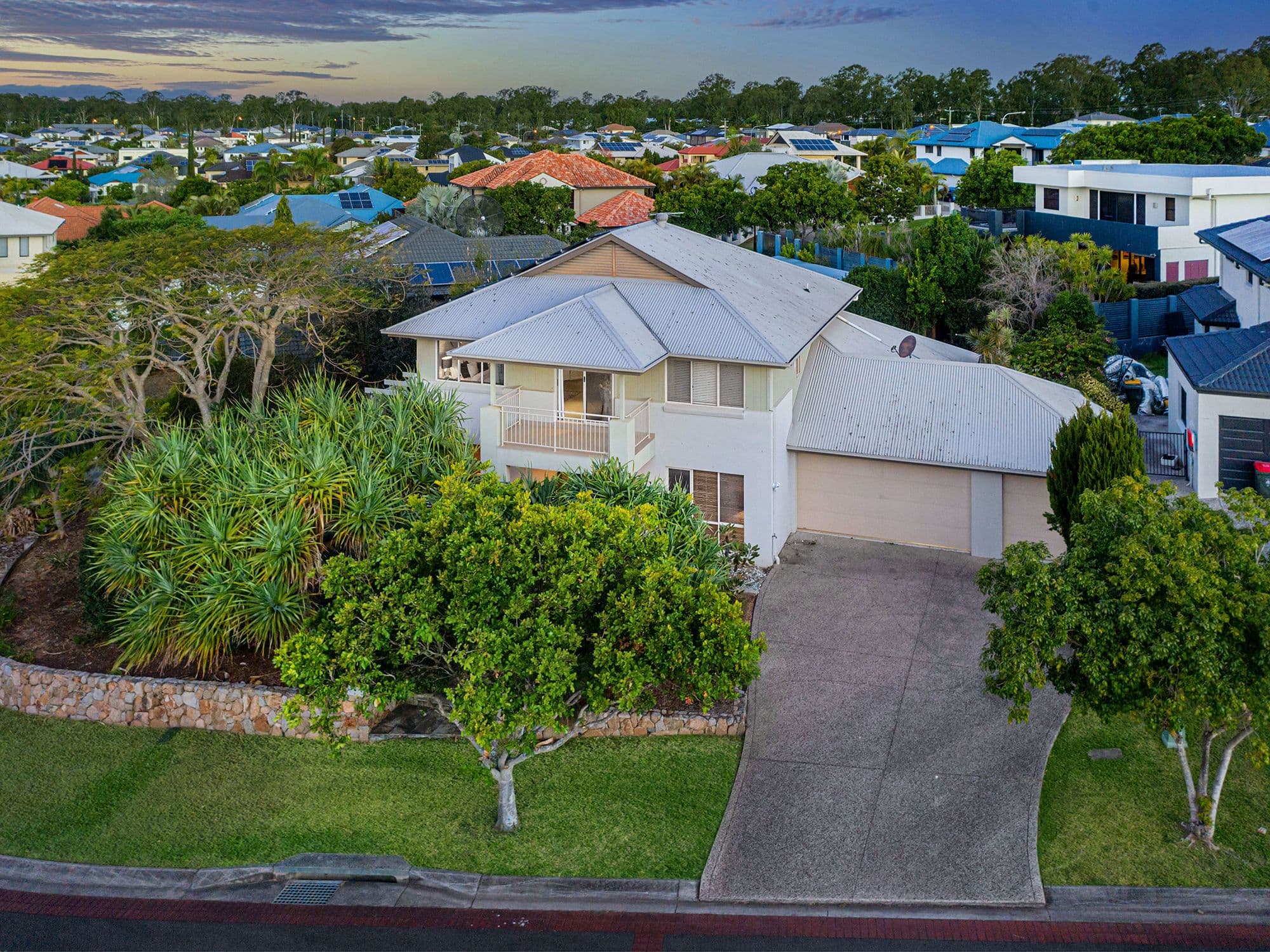 8 Cerbaia Close, Bridgeman Downs QLD 4035, Bridgeman Downs - Image 1