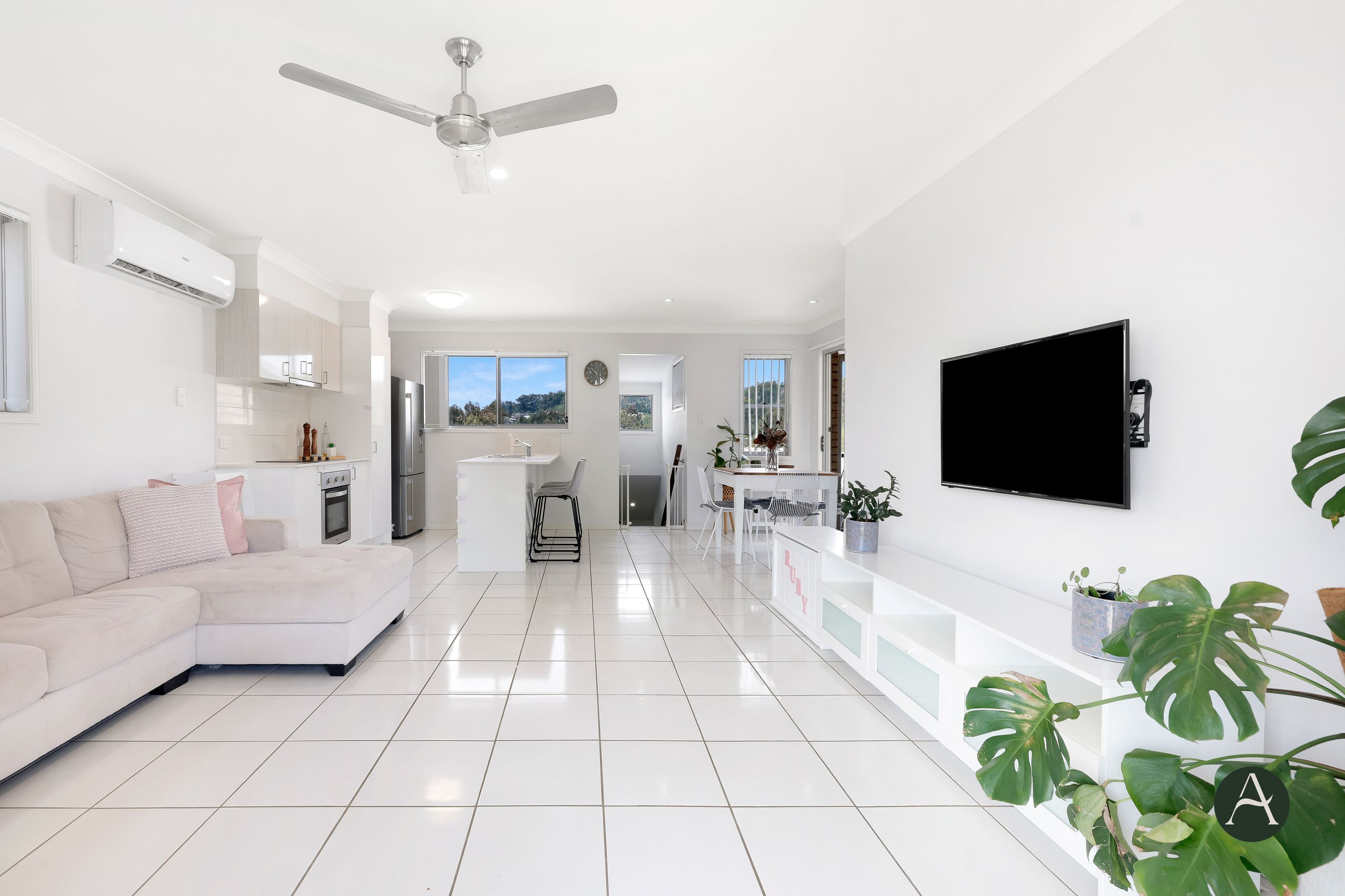 61 Damian Leeding Way, Upper Coomera QLD 4209, Upper Coomera - Thumbnail 7