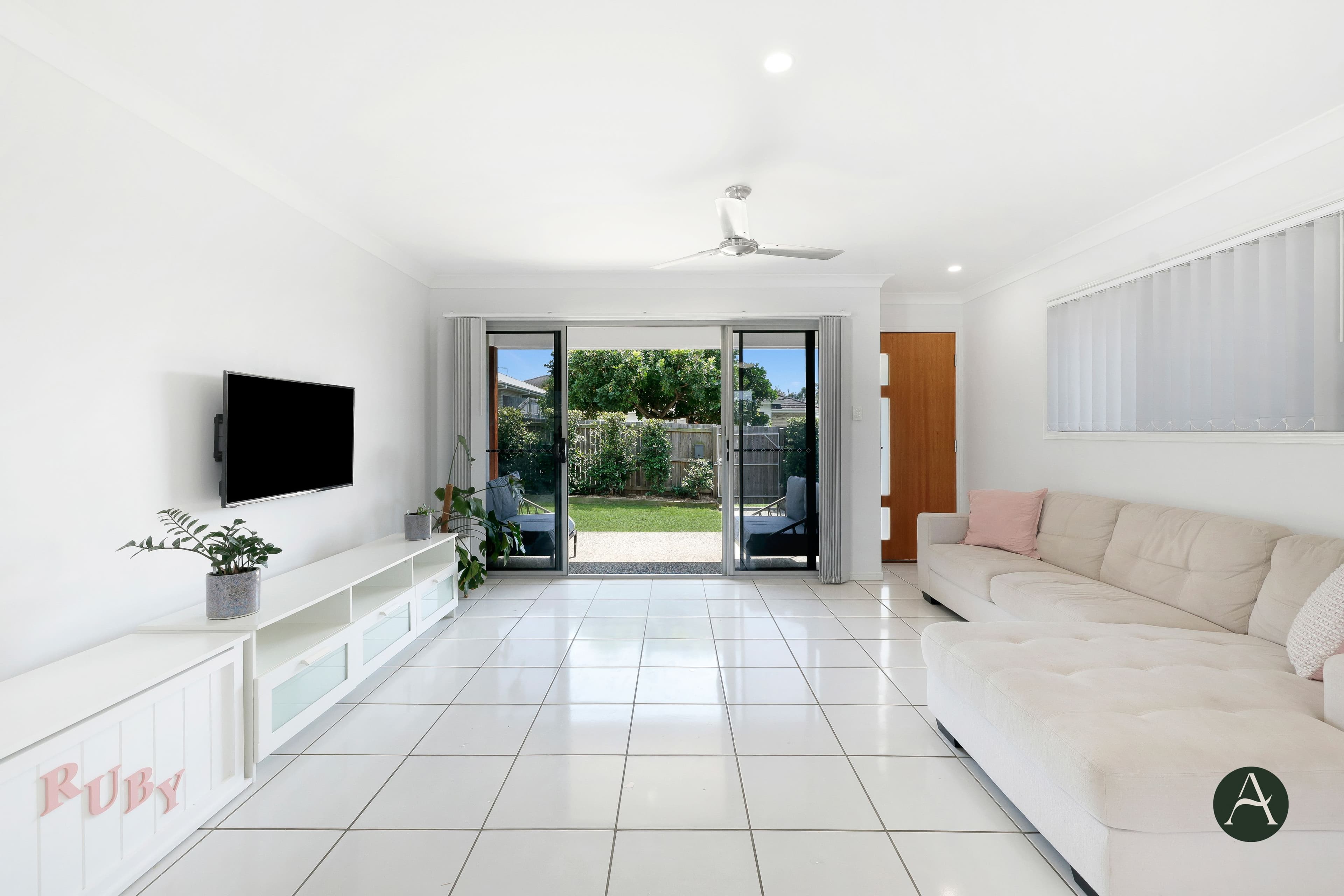 61 Damian Leeding Way, Upper Coomera QLD 4209, Upper Coomera - Thumbnail 8